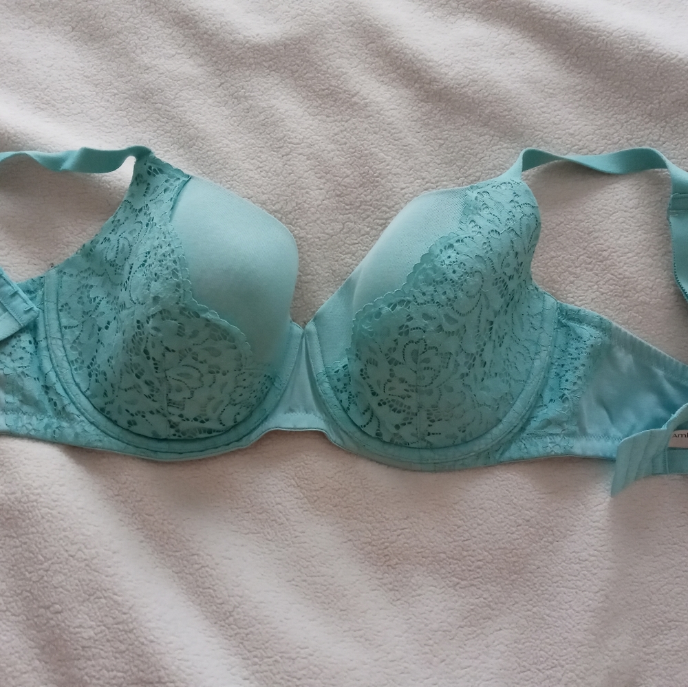 Green bra 36DD